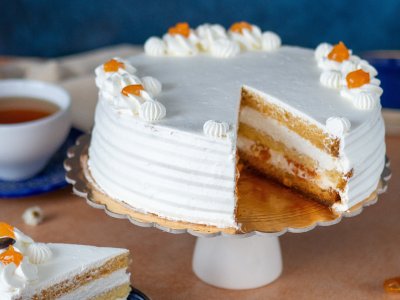 BEZGLUTENOWY Tort  Śmietankowy z Nadzieniem Morelowym 1,5 kg